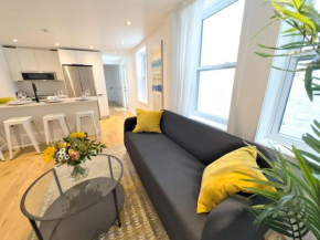 Amazing 3 Bedrooms Downtown 2mins to Metro